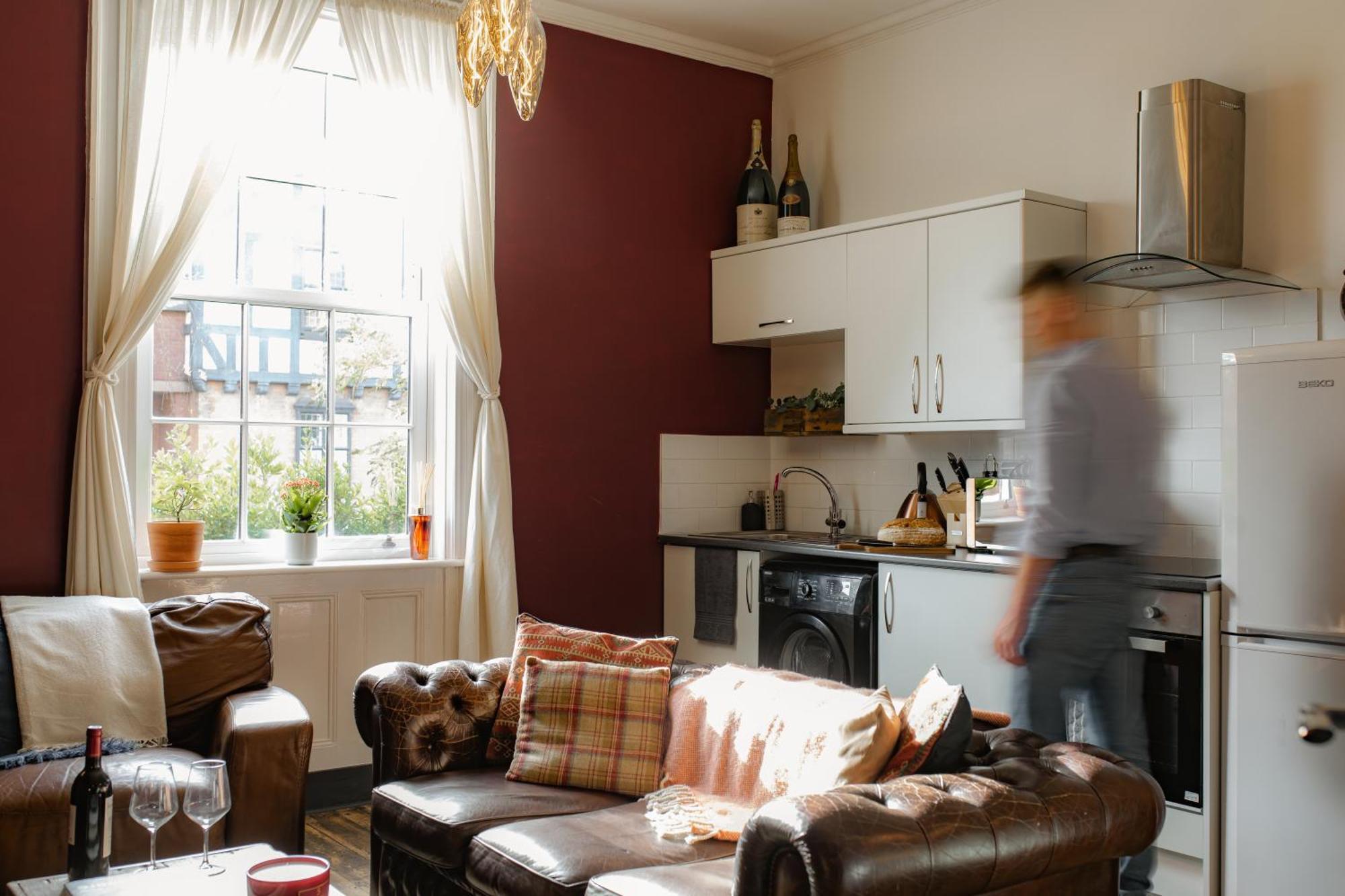 The Bolt Hole - Stratford Upon Avon - Central - Free Offstreet Parking - 2 Bed Luxury Apartment Exterior photo